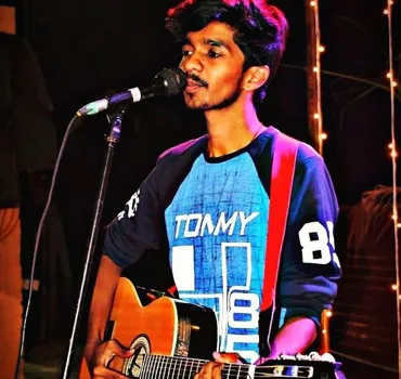 Bollywood Retro & Bollywood Singer in Mumbai — Ka**** (2307082122)