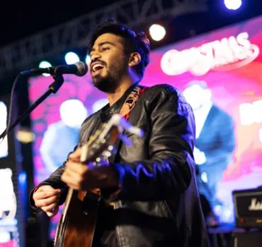Bollywood Retro & Bollywood Singer in Bangalore — An**** (2409061)