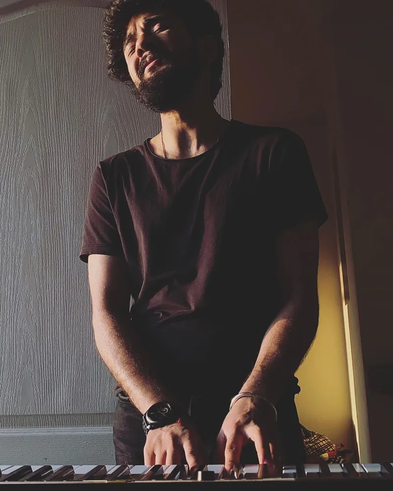 Ni**** (23070844) — photo 4