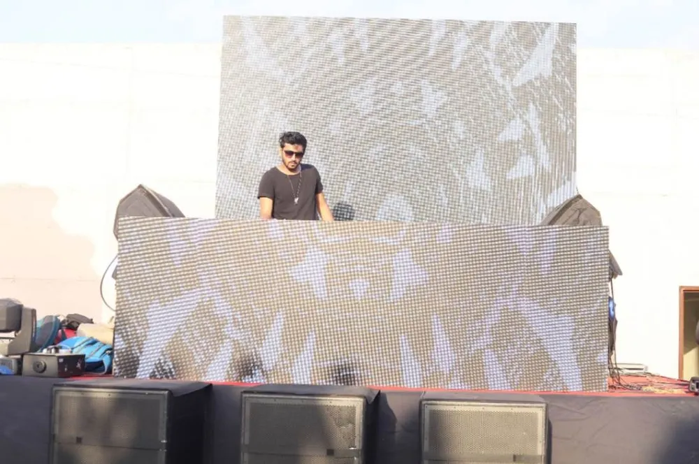 DJ**** (2307083074) — photo 9
